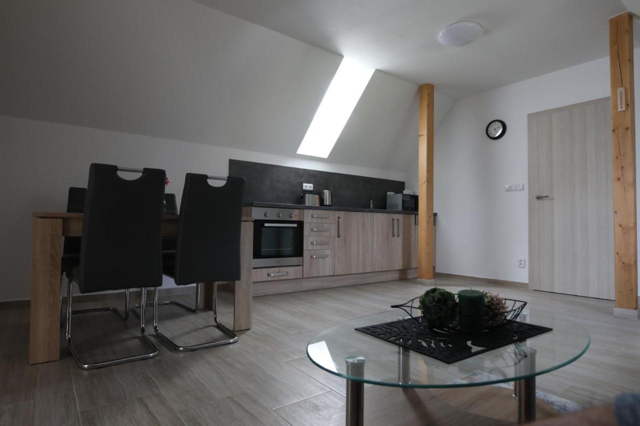 Apartmany Allis Lipno nad Vltavou Exterior foto